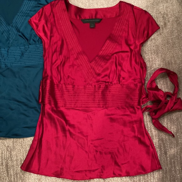 Express silk v-neck, tie back tops, teal and red, size XS - Picture 3 of 6